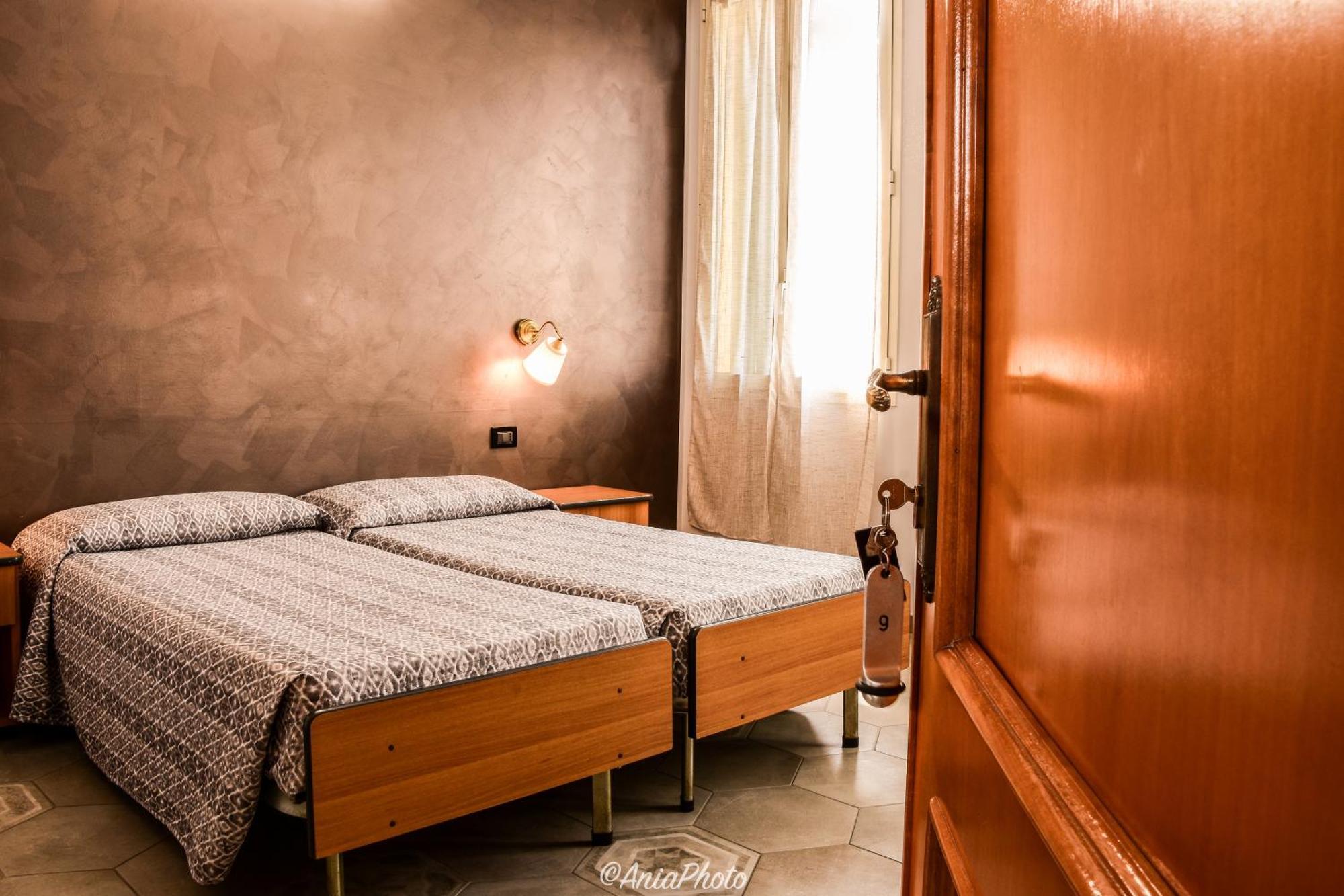 Albergo Florida 타기아 외부 사진